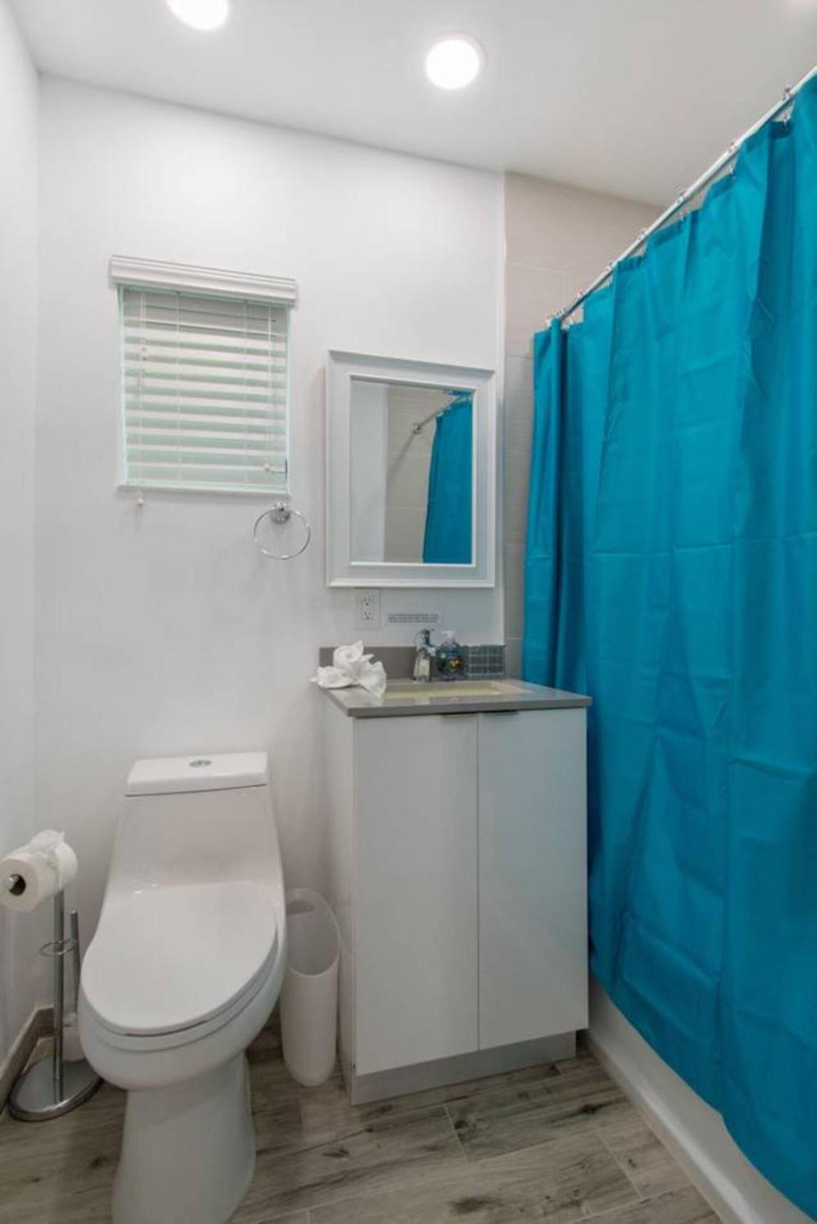 Chic 1 Bedroom W Parking Space & Walk To The Beach #6 Hollywood Exterior photo