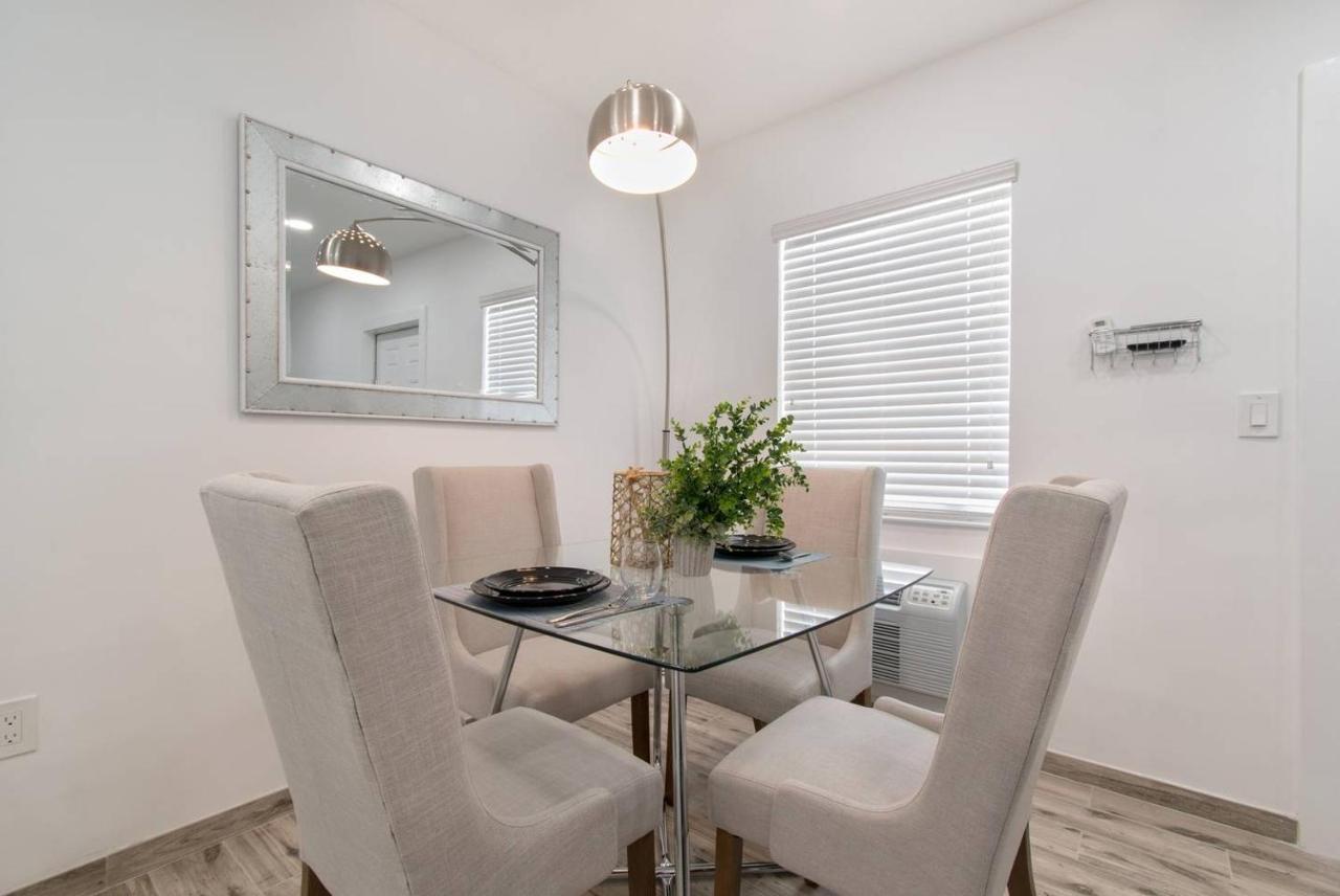 Chic 1 Bedroom W Parking Space & Walk To The Beach #6 Hollywood Exterior photo